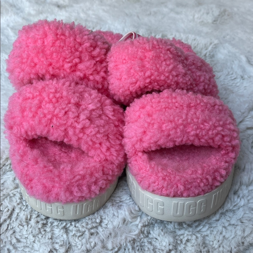UGG Oh Fluffita Pink Fluffy Slide Sandals Size 8